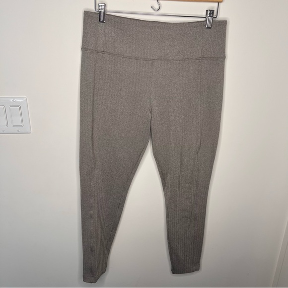 Athleta Delancey Herringbone Tight Tan High-Waisted Leggings size large - Picture 3 of 13